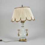 683324 Table lamp